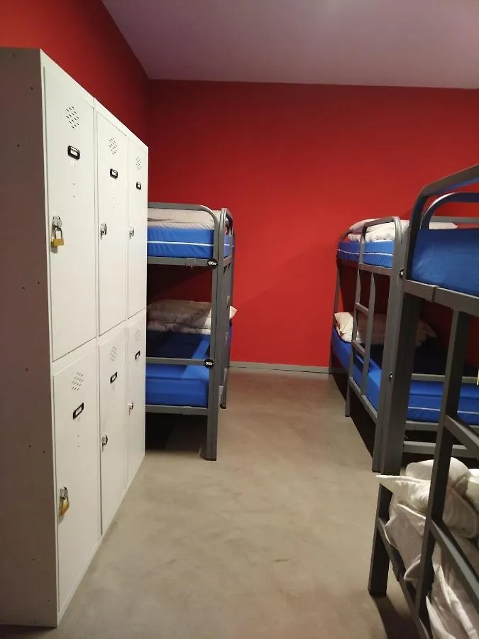 All Iron Hostel Bilbao