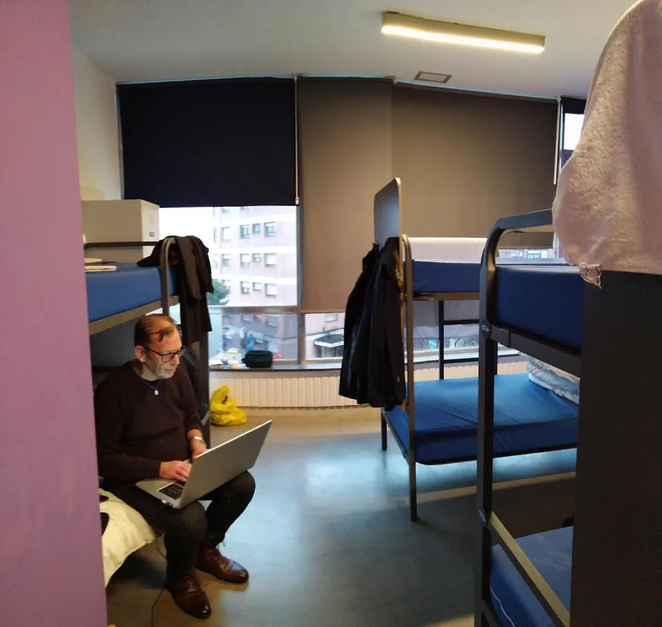 All Iron Hostel Bilbao 0*,  Espagne