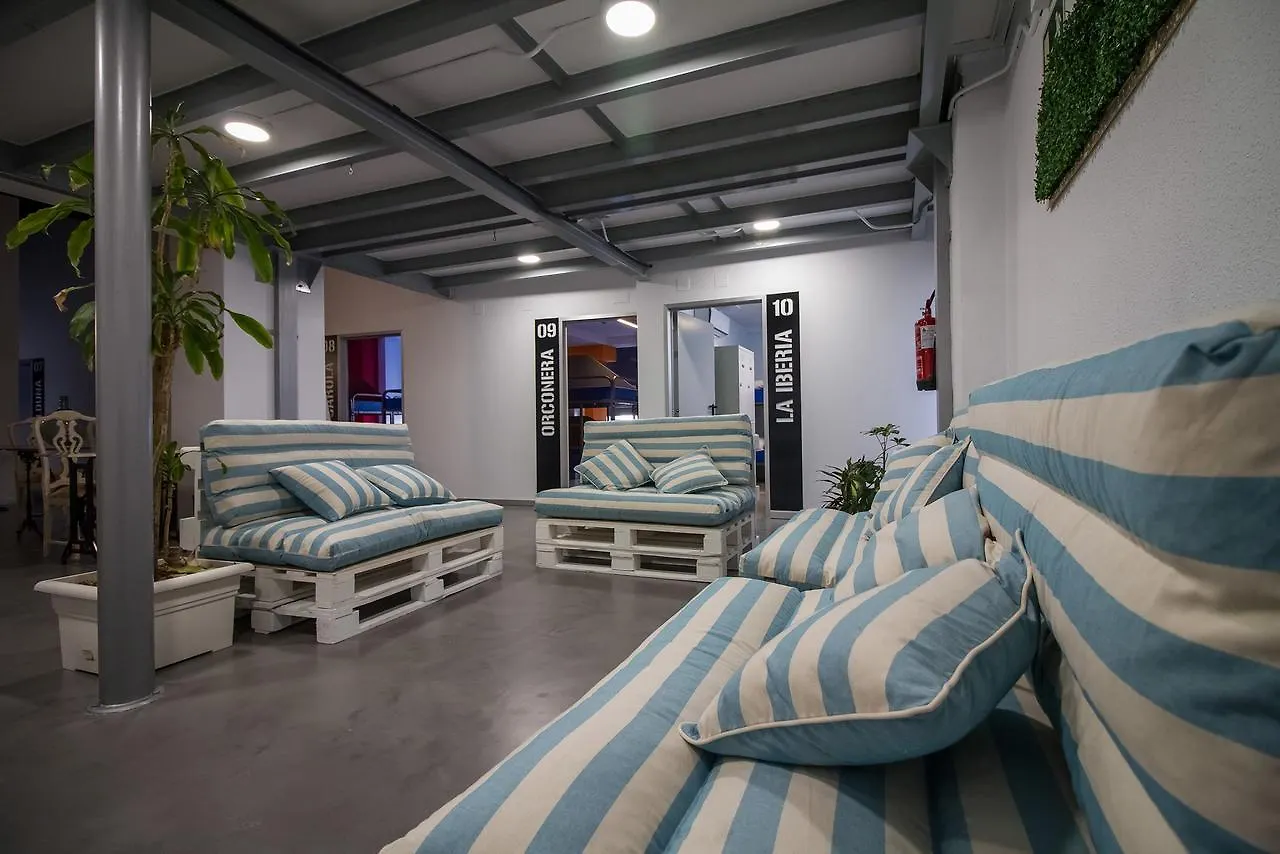All Iron Hostel Bilbao