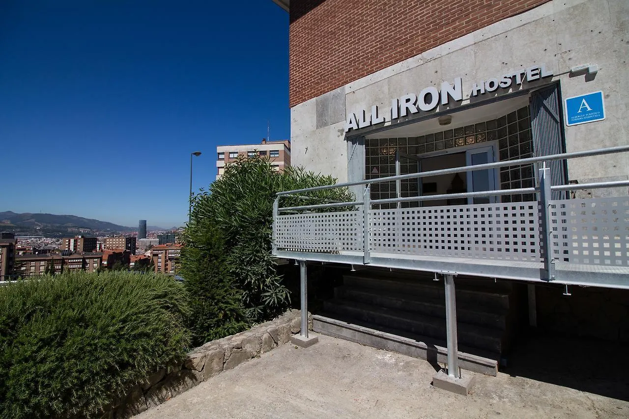 All Iron Hostel Bilbao