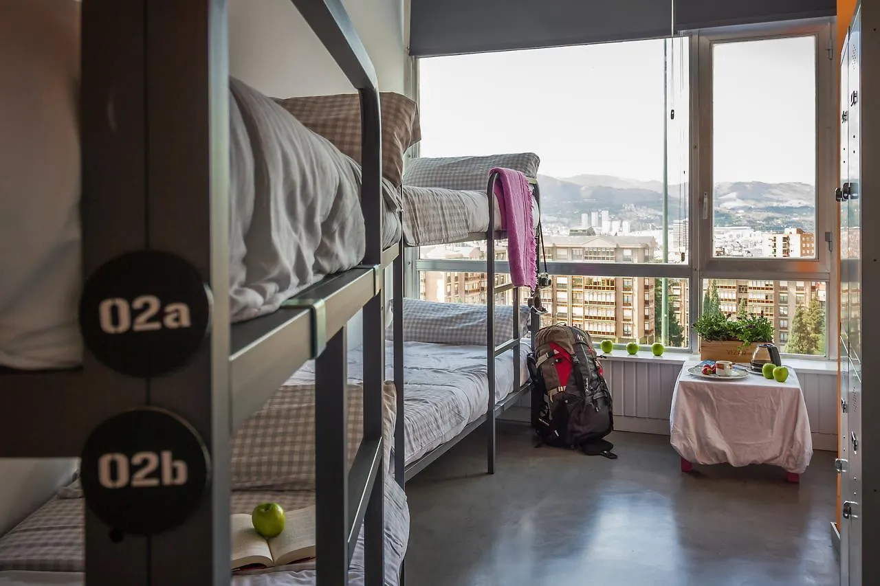 All Iron Hostel Bilbao